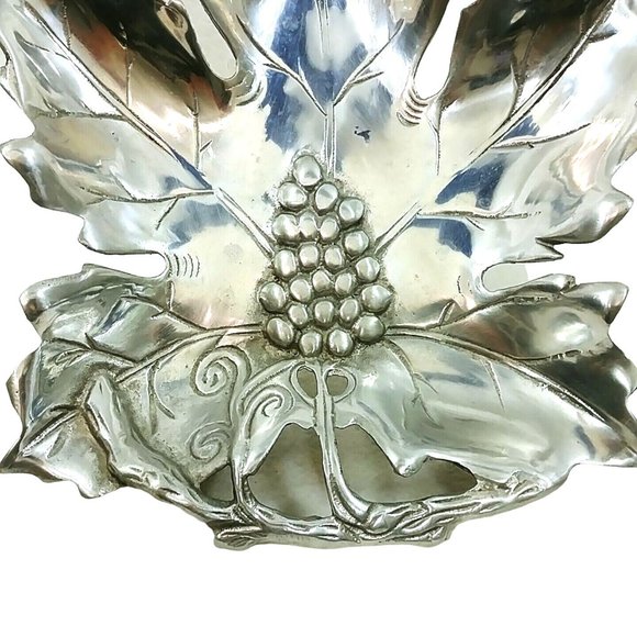 Grape Leaf Serving Dish Tray Cast Aluminum Collectible Metalware Made in India - Picture 4 of 9